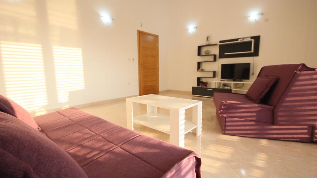 Apartments Percobic Sutomore Oda fotoğraf